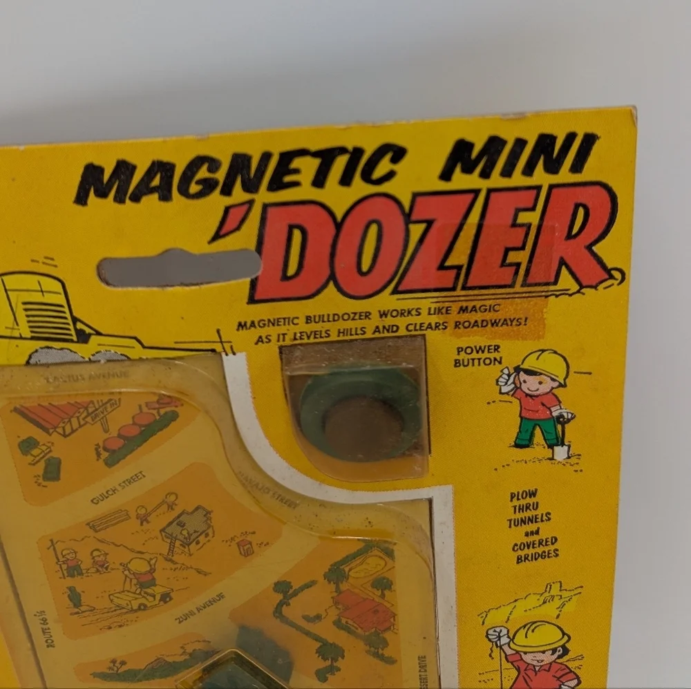 Vintage Magnetic Mini Dozer Toy MIP Collectible Construction Retro model 545